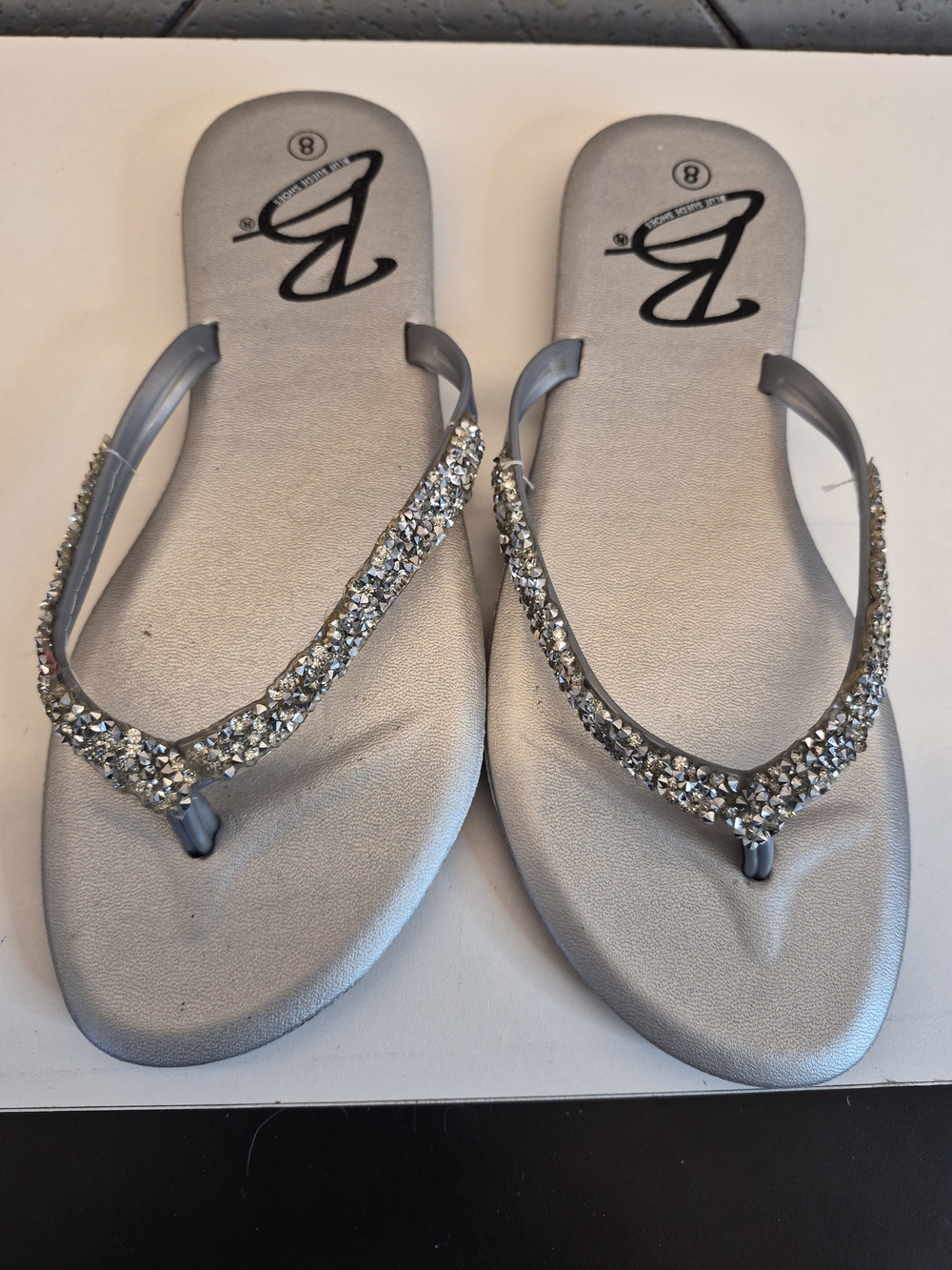 NEW Embellished Silver Women's Flip Flops with Rhinestone Straps 8